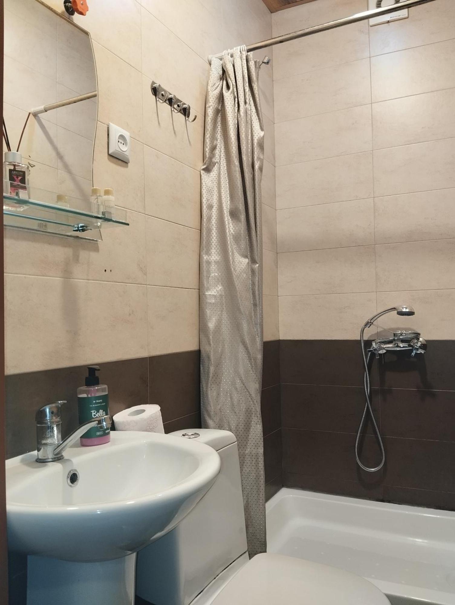 Wine O'Clock Hotel Tbilisi Ngoại thất bức ảnh